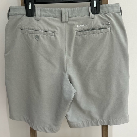 Cutter & Buck Light Gray Flat Front Shorts Men’s Size 34 Casual Lightweight - Picture 2 of 7
